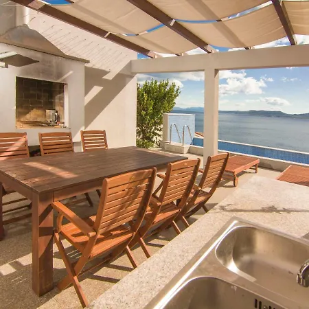 House Botta * Marusici